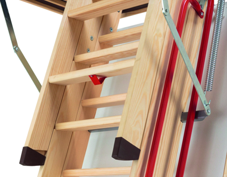 Escada de Madeira para Sótão Fakro LWL Extra